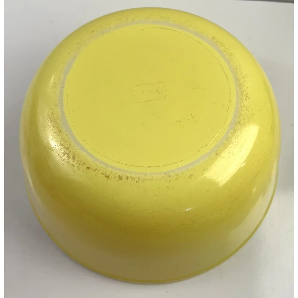 Glasbake Yellow Large Mixing Bowl 9.5” x 4.5” Vintage See Pics for Condition